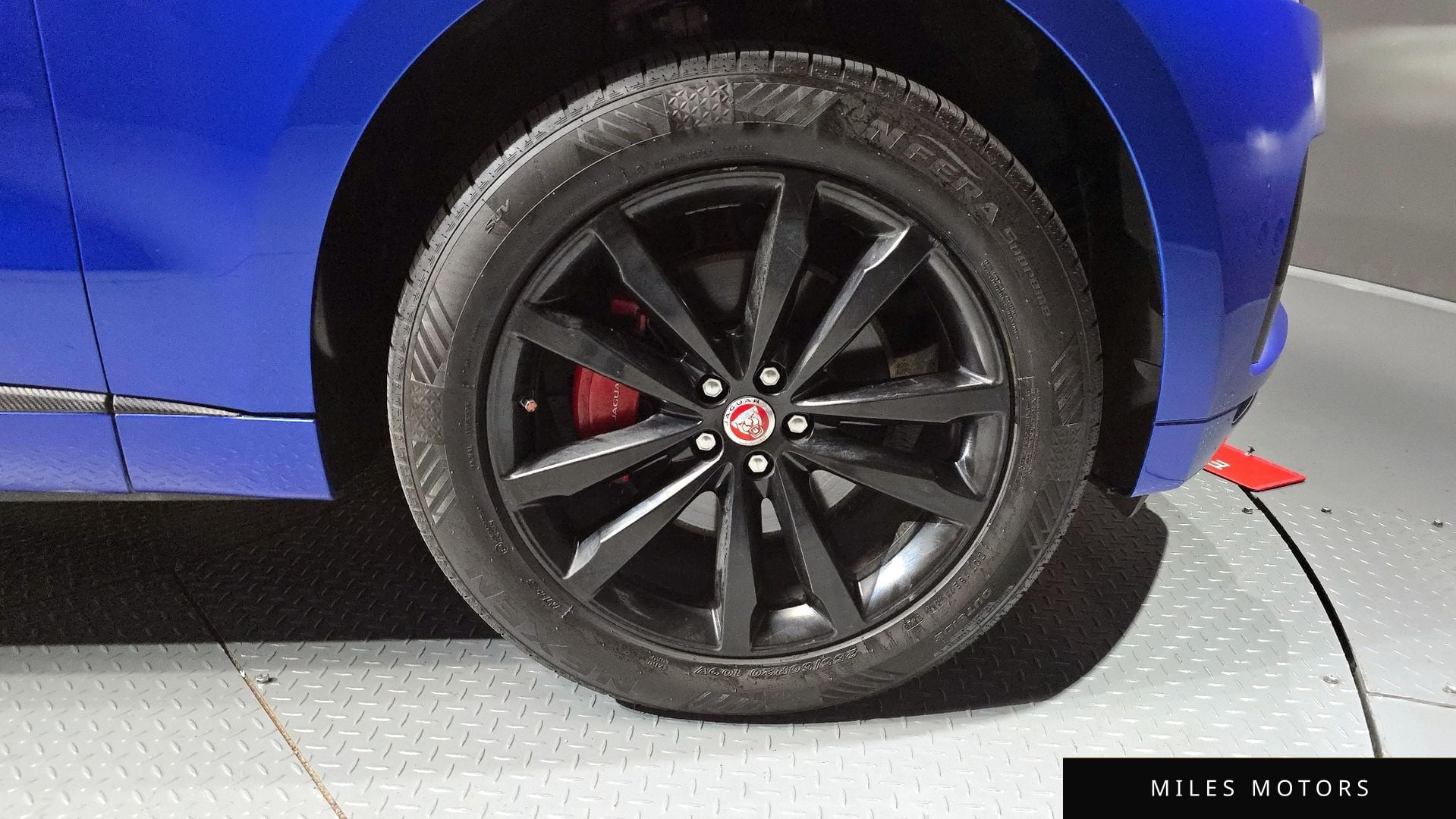 Jaguar F-PACE 2017 — миниатюра 5