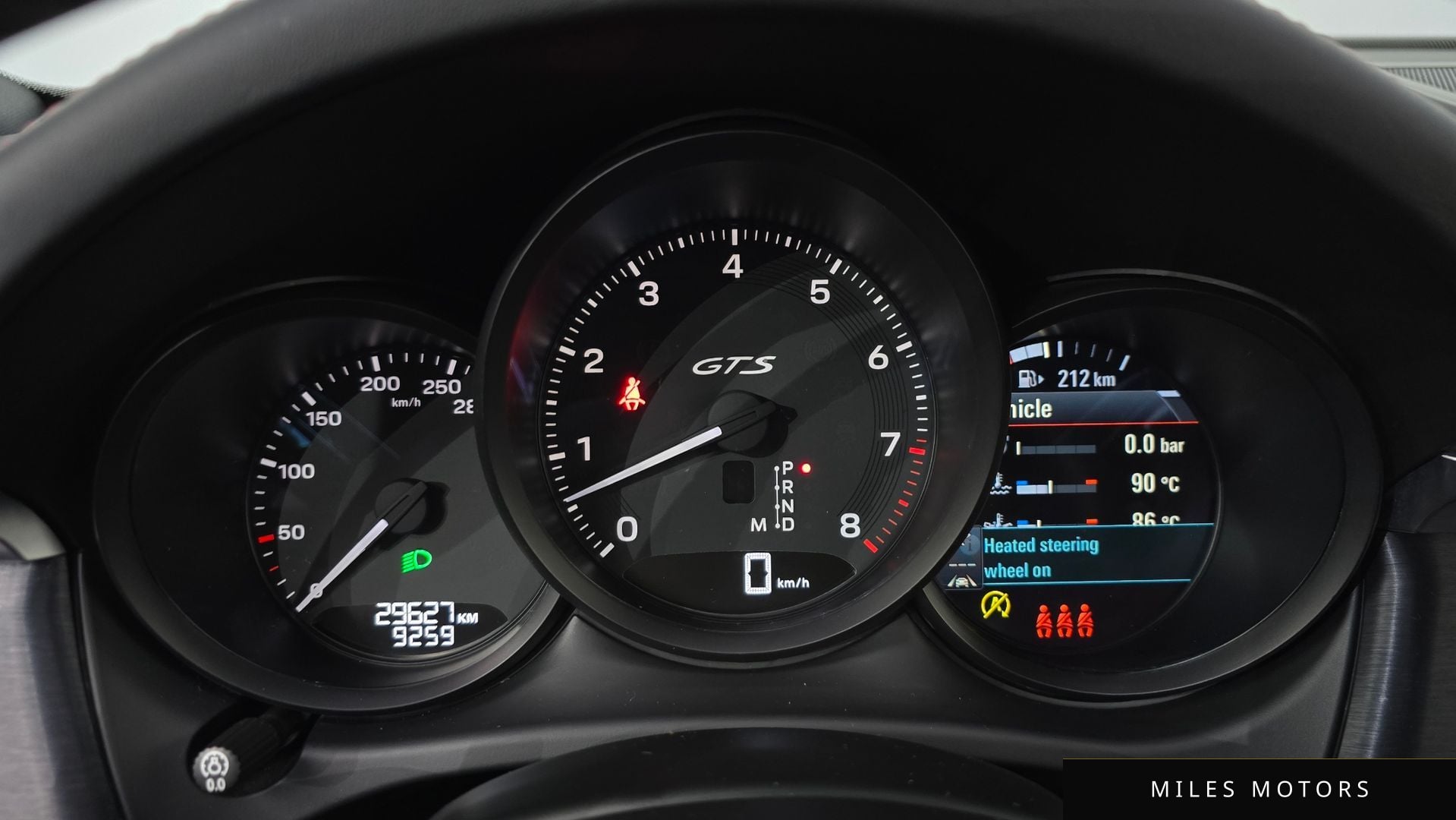 Porsche Macan 2022 — миниатюра 8