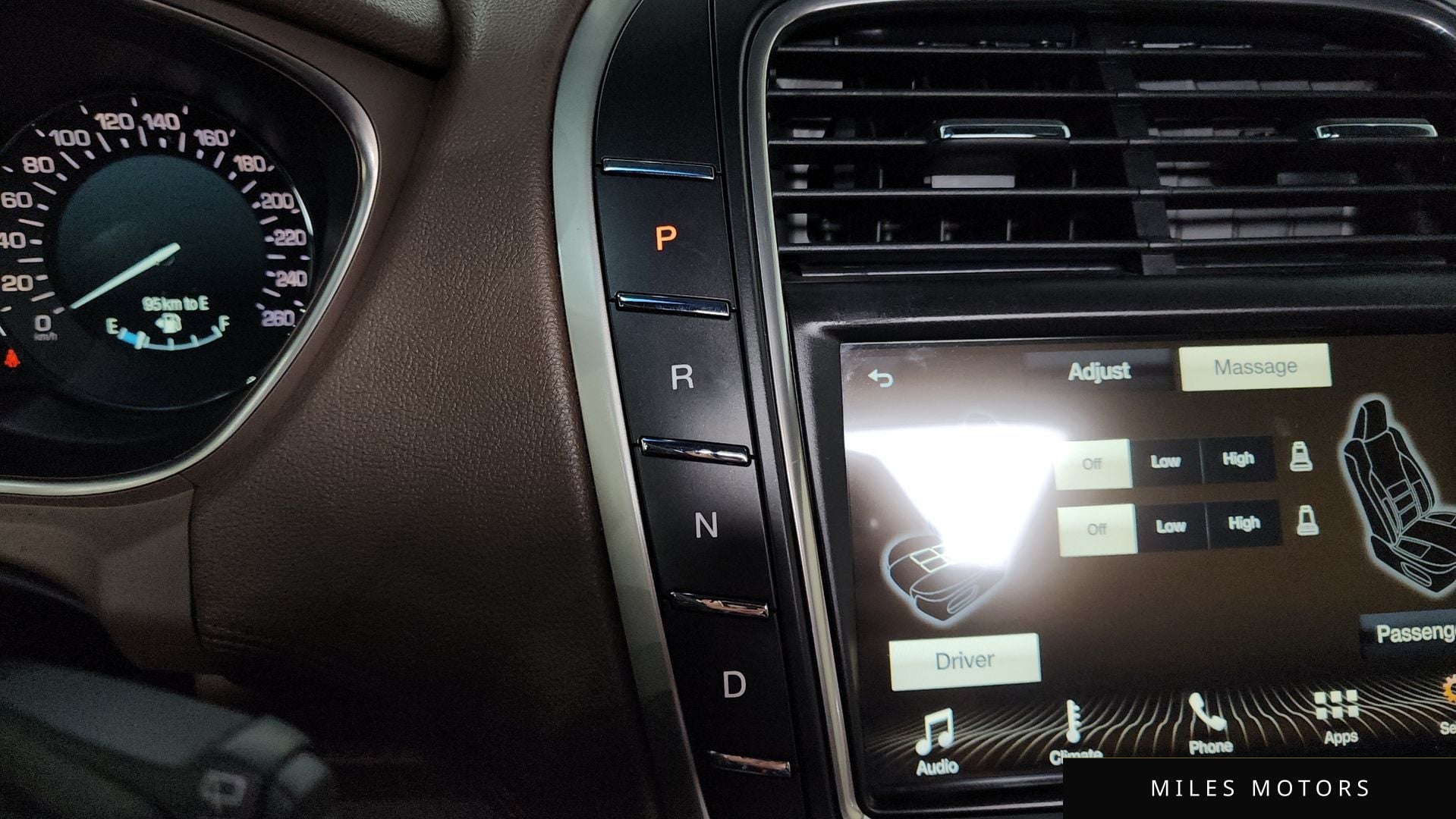 Lincoln MKX 2017 — миниатюра 9