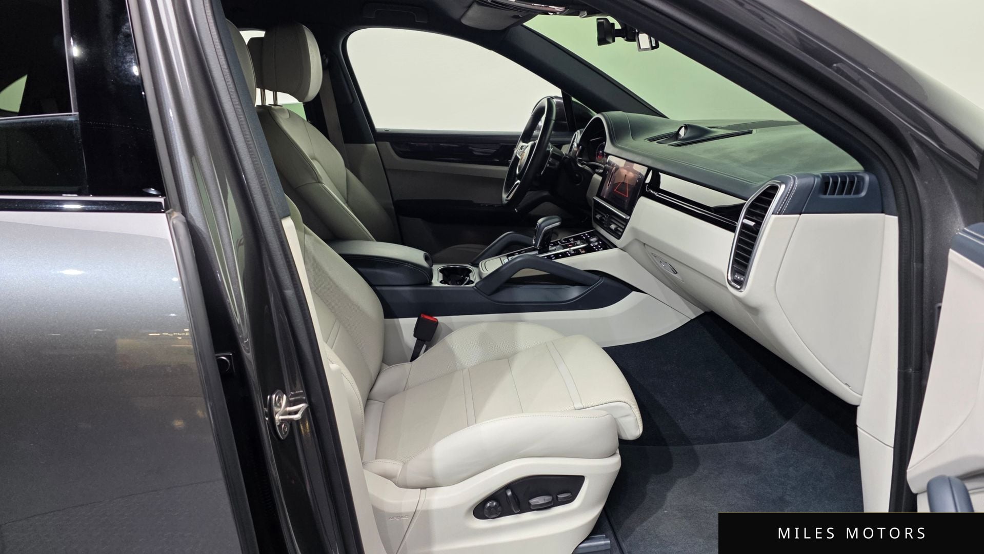 Porsche 카이엔 (PO536) 2022 — миниатюра 11