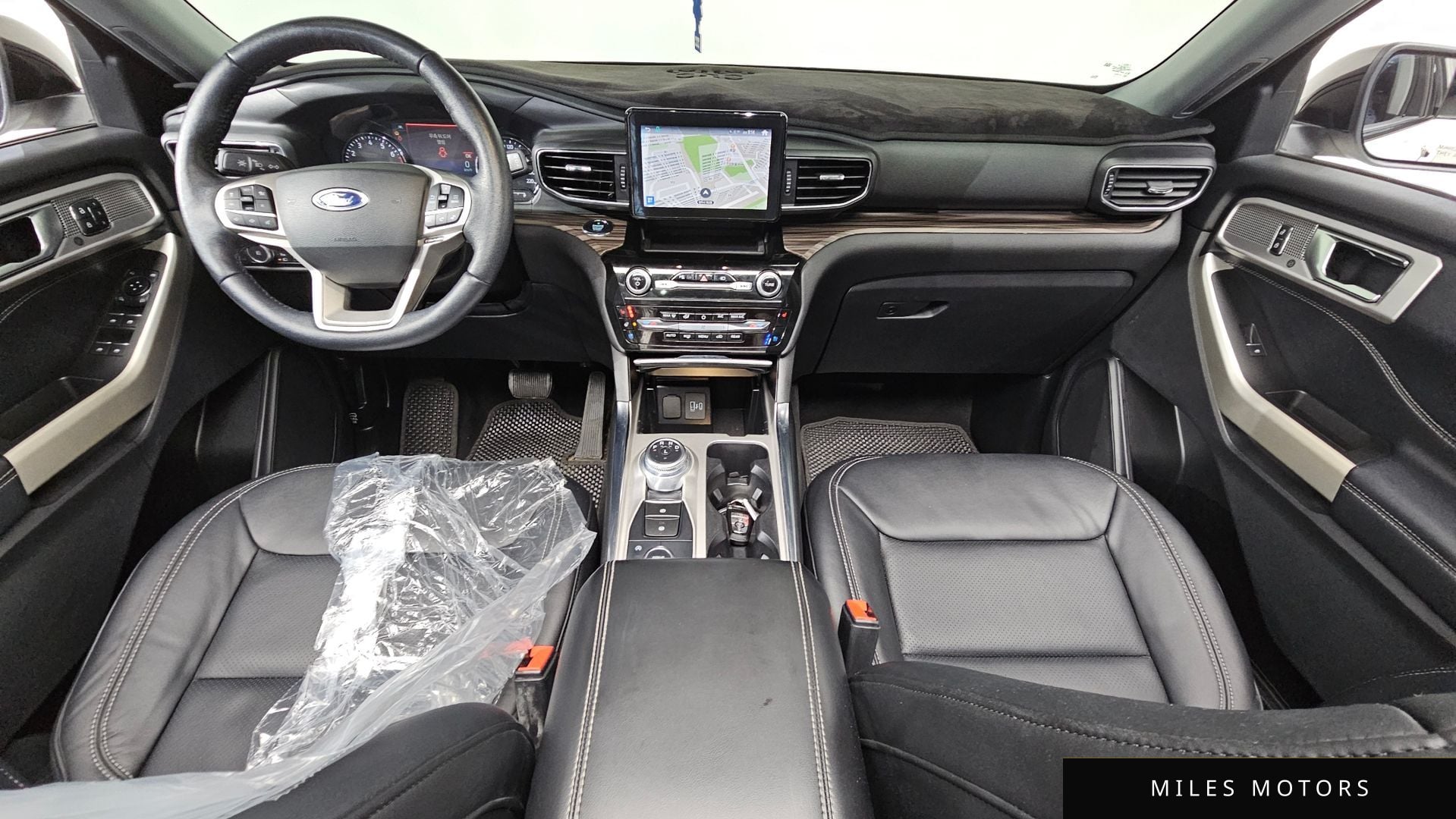 Ford Explorer 2021 — миниатюра 7