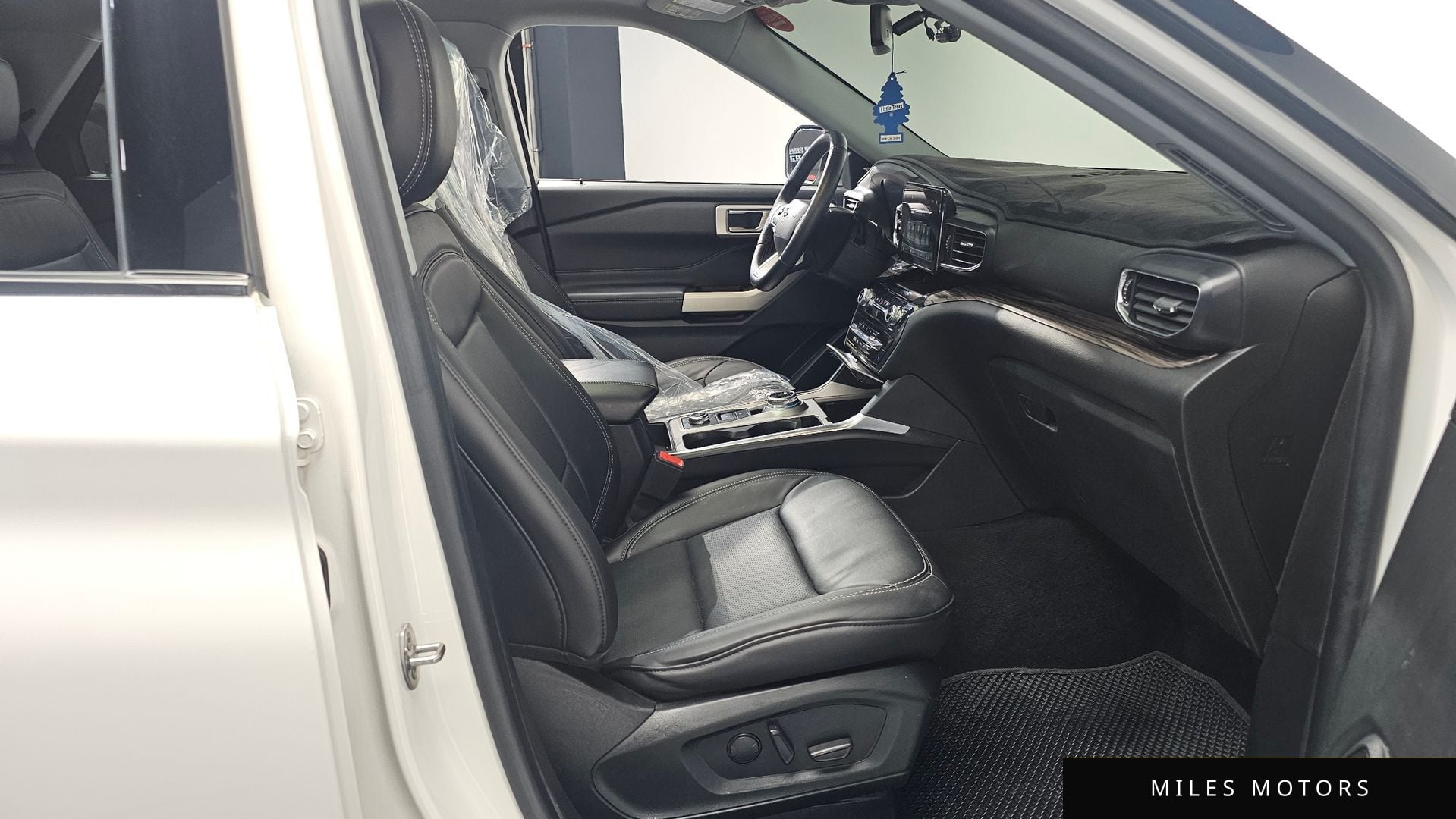 Ford Explorer 2021 — миниатюра 11