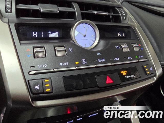 Лексус NX300h 2019 — миниатюра 19