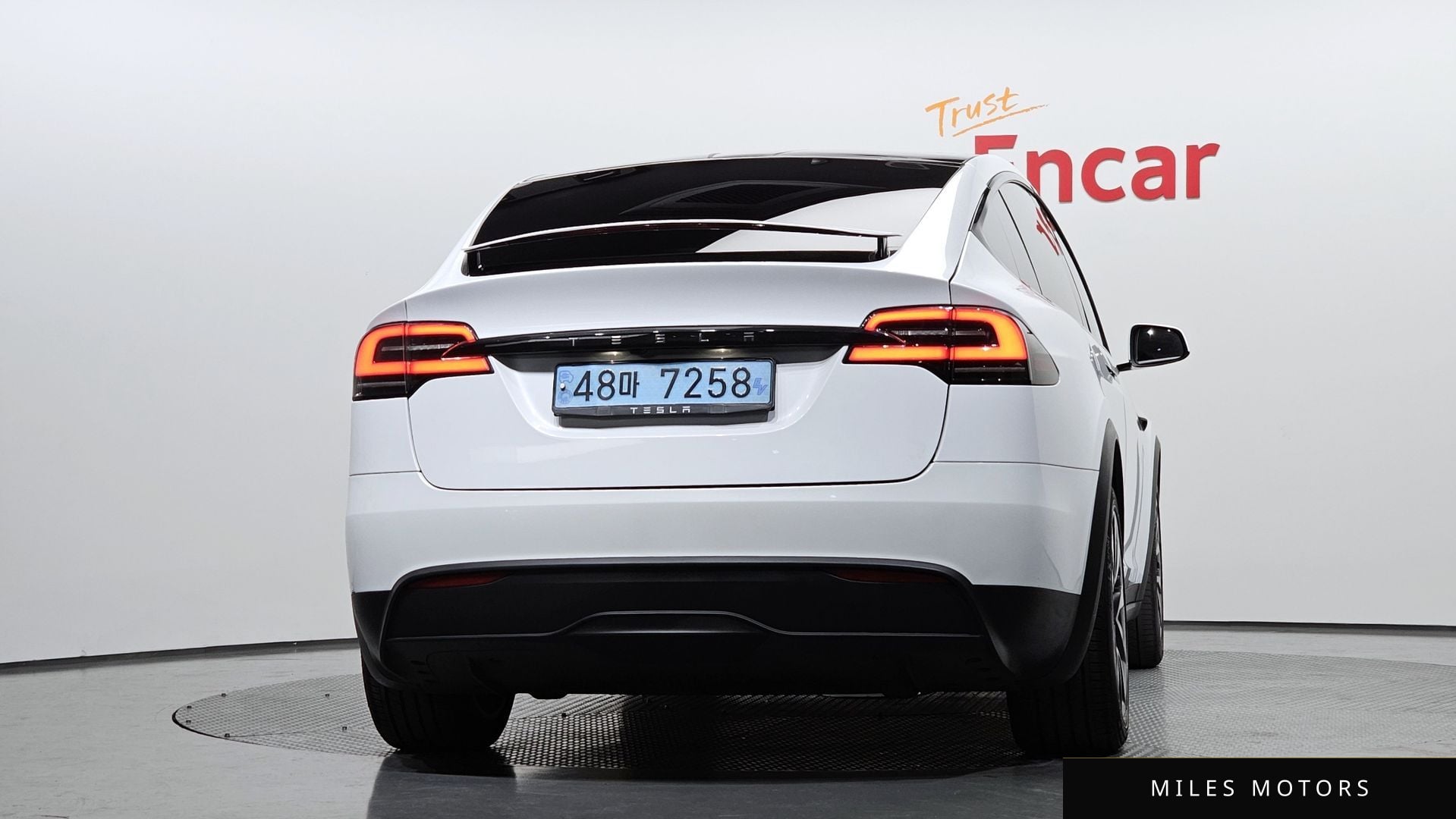 Tesla Model X 2023 — миниатюра 4