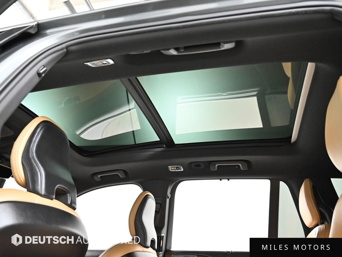 Volvo XC90 2019 — миниатюра 10