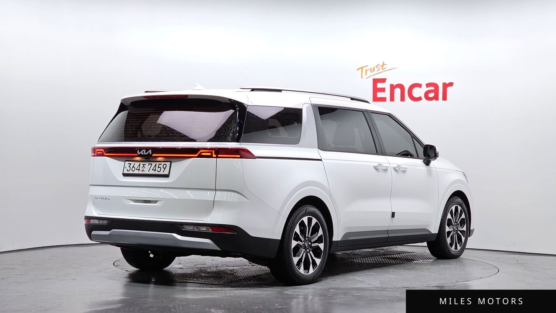 Kia Carnival 2022 — миниатюра 2