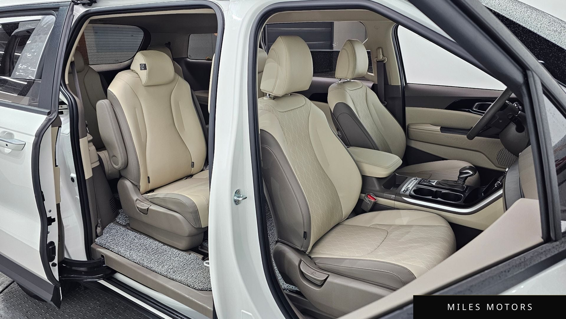 Kia Carnival 2022 — миниатюра 10