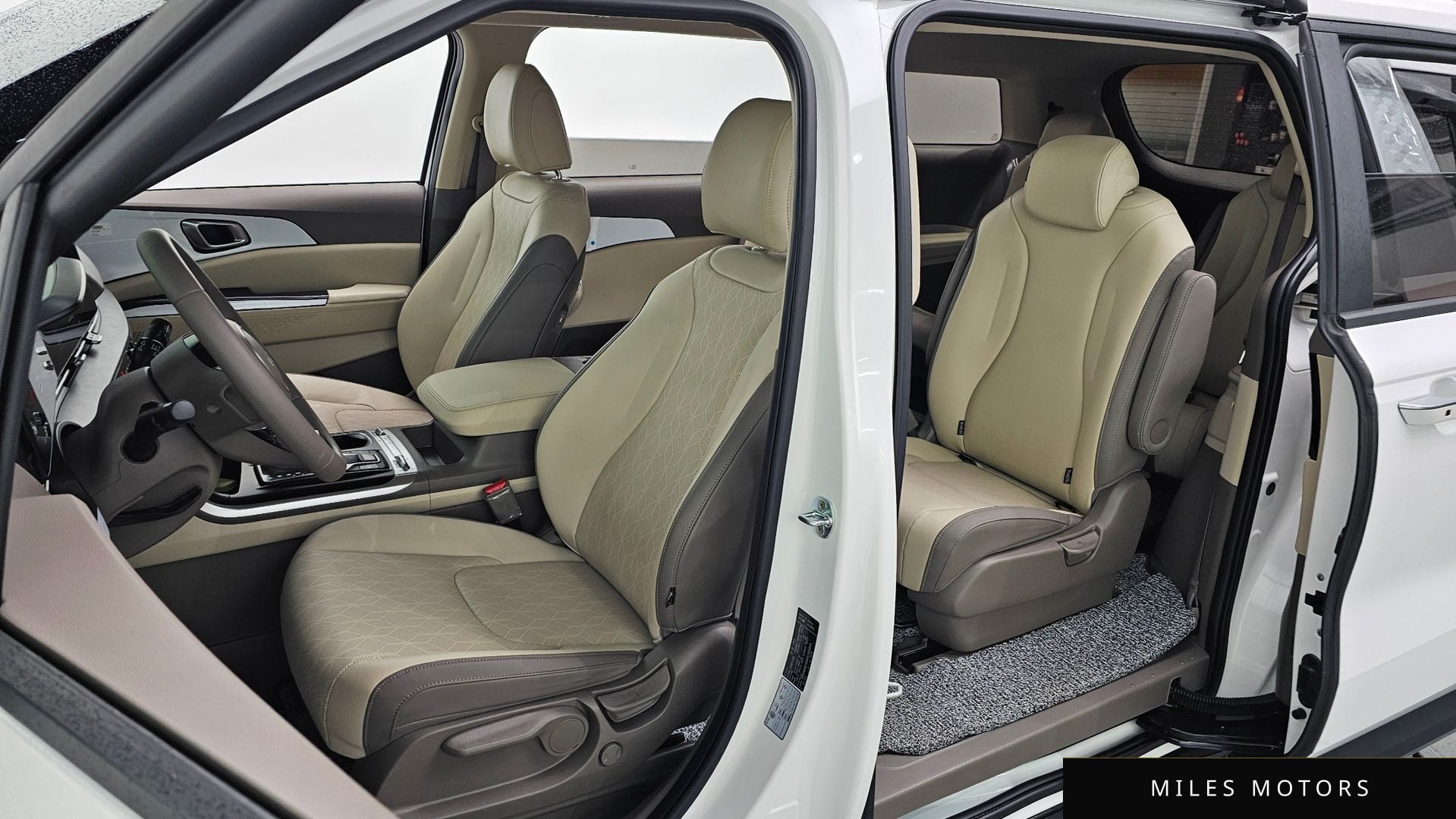 Kia Carnival 2022 — миниатюра 11