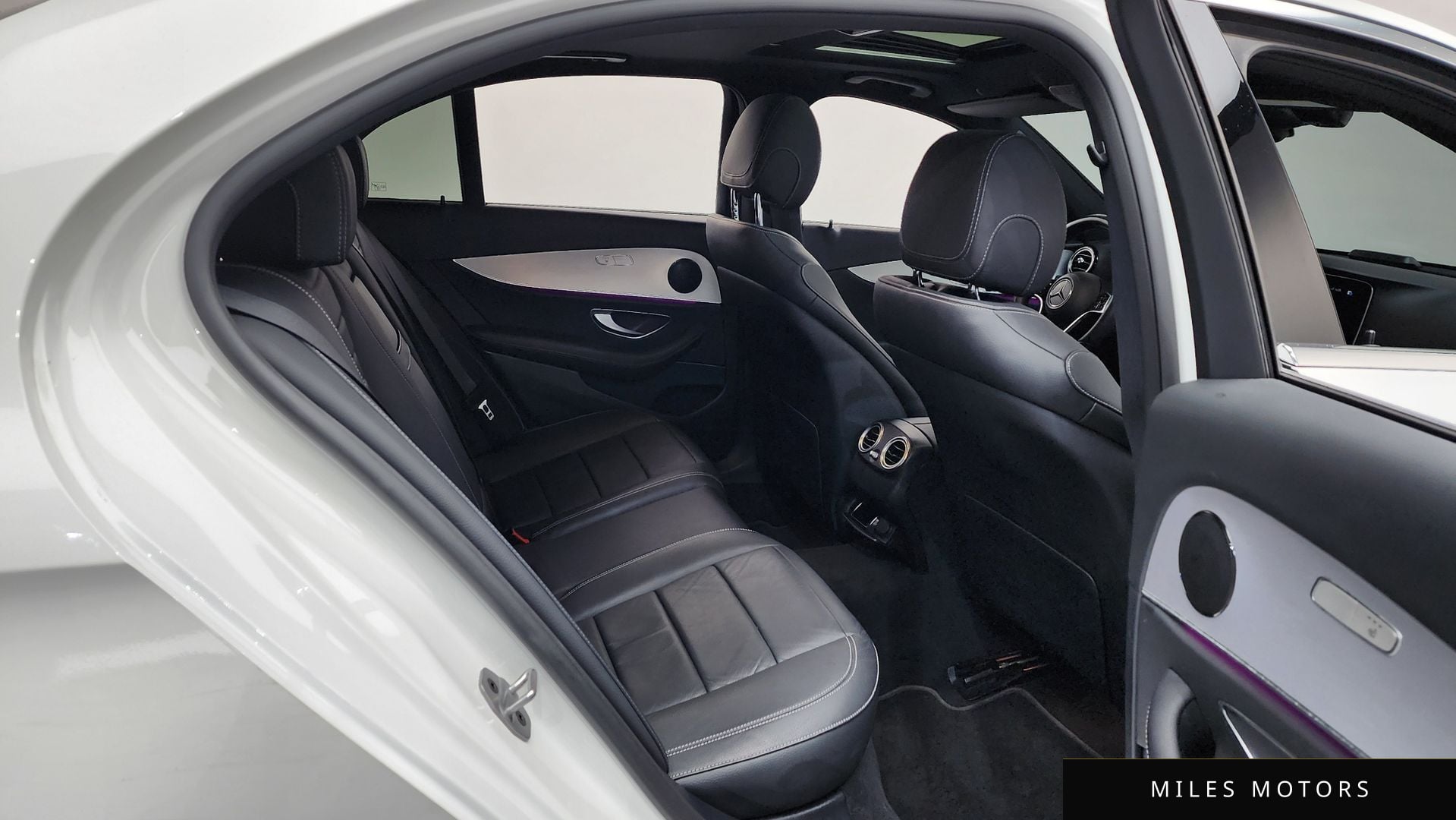 Mercedes-Benz E-Class W213 2021 — миниатюра 12