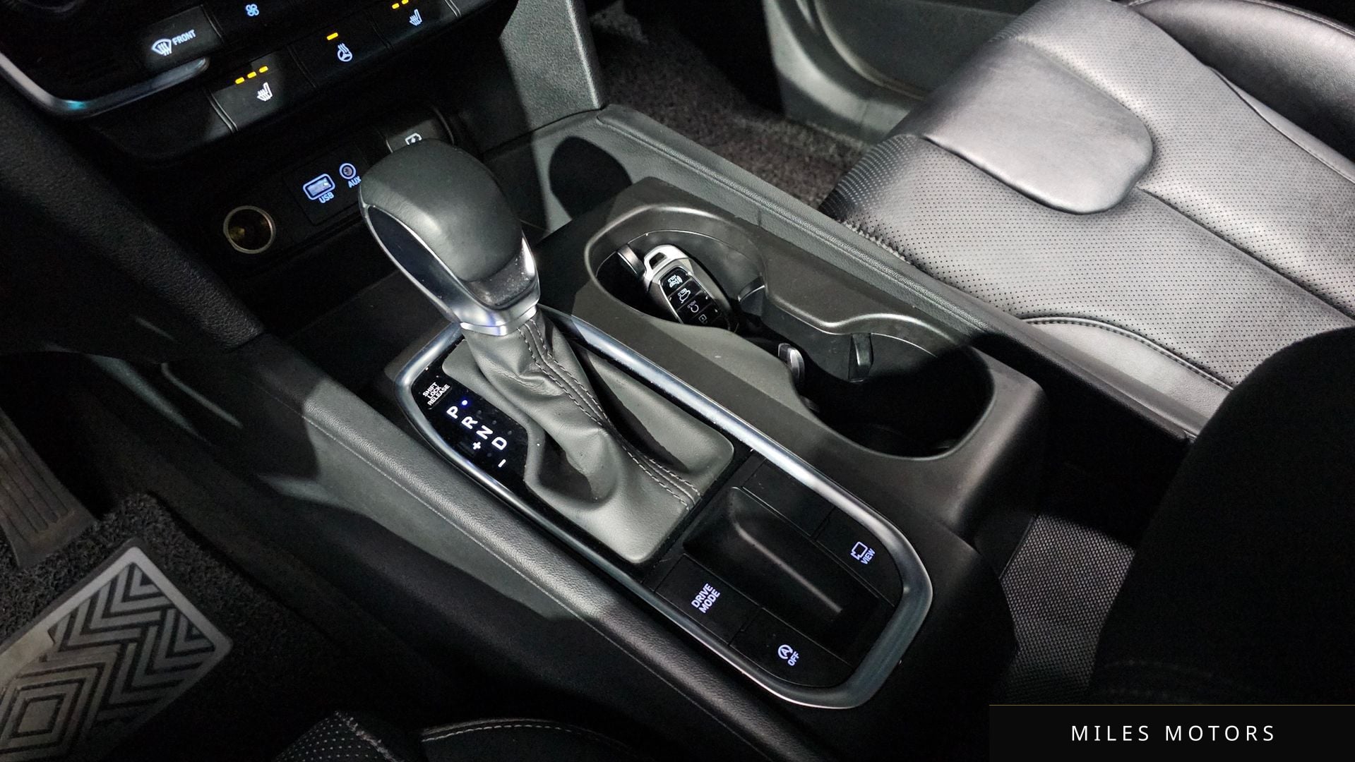 Hyundai Santafe 2020 — миниатюра 9