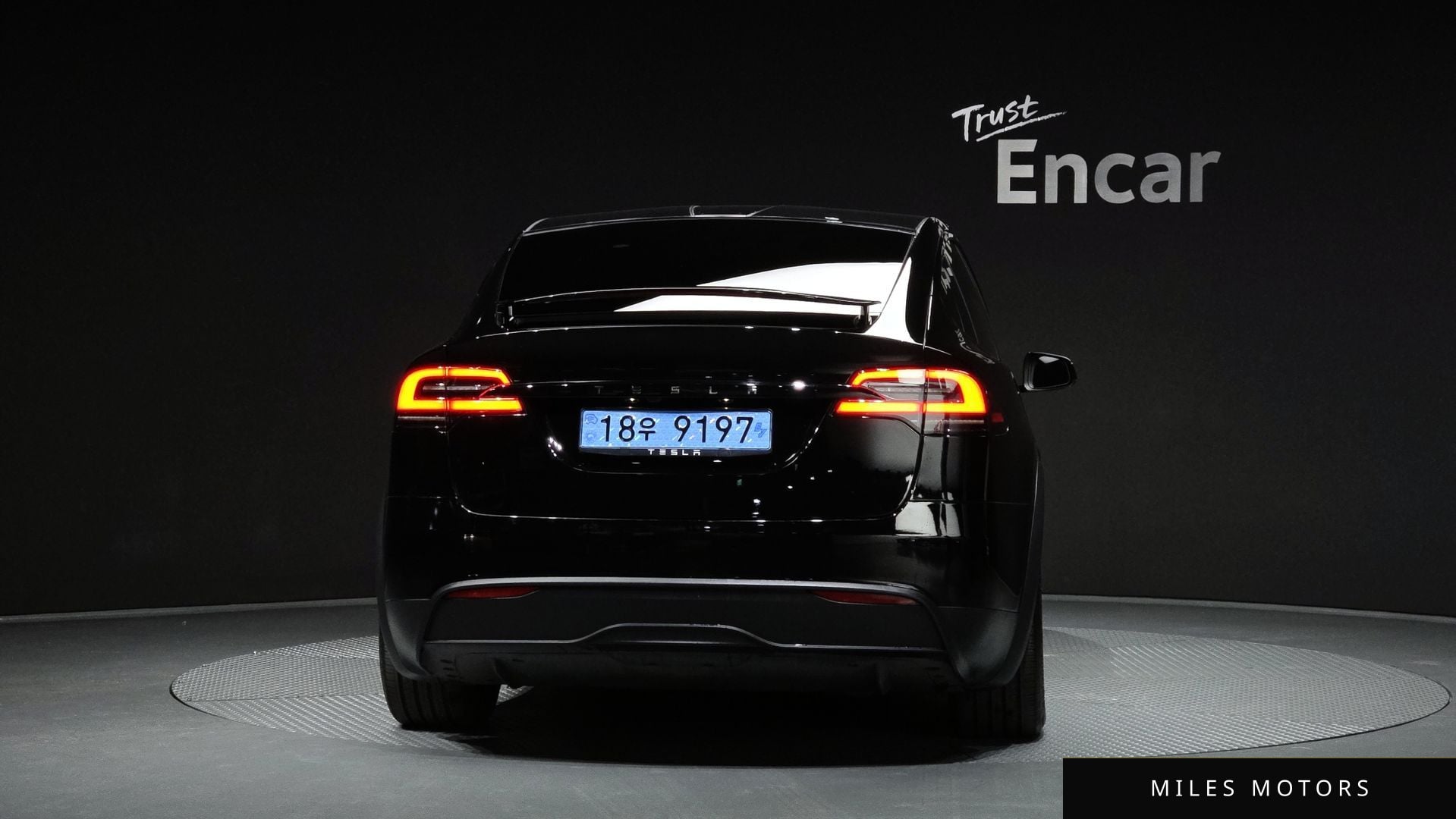 Tesla Model X 2023 — миниатюра 4