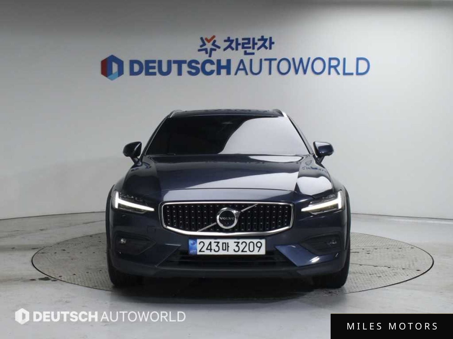 Volvo V60 2023 — миниатюра 3