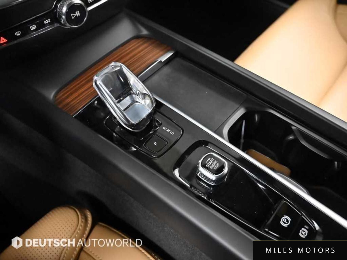 Volvo V60 2023 — миниатюра 9