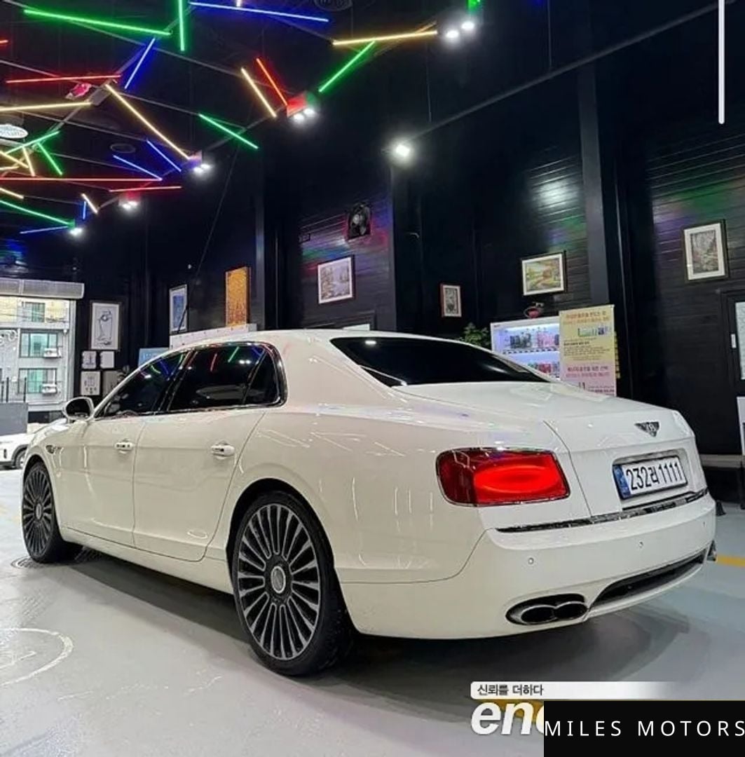 Bentley 플라잉스퍼 2016 — миниатюра 6