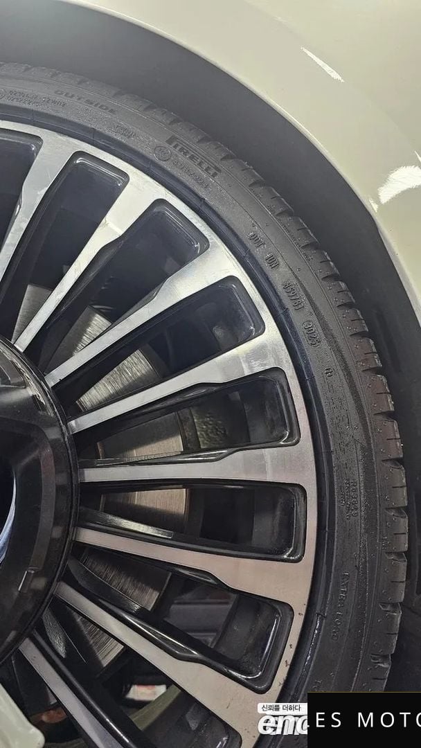 Bentley 플라잉스퍼 2016 — миниатюра 11