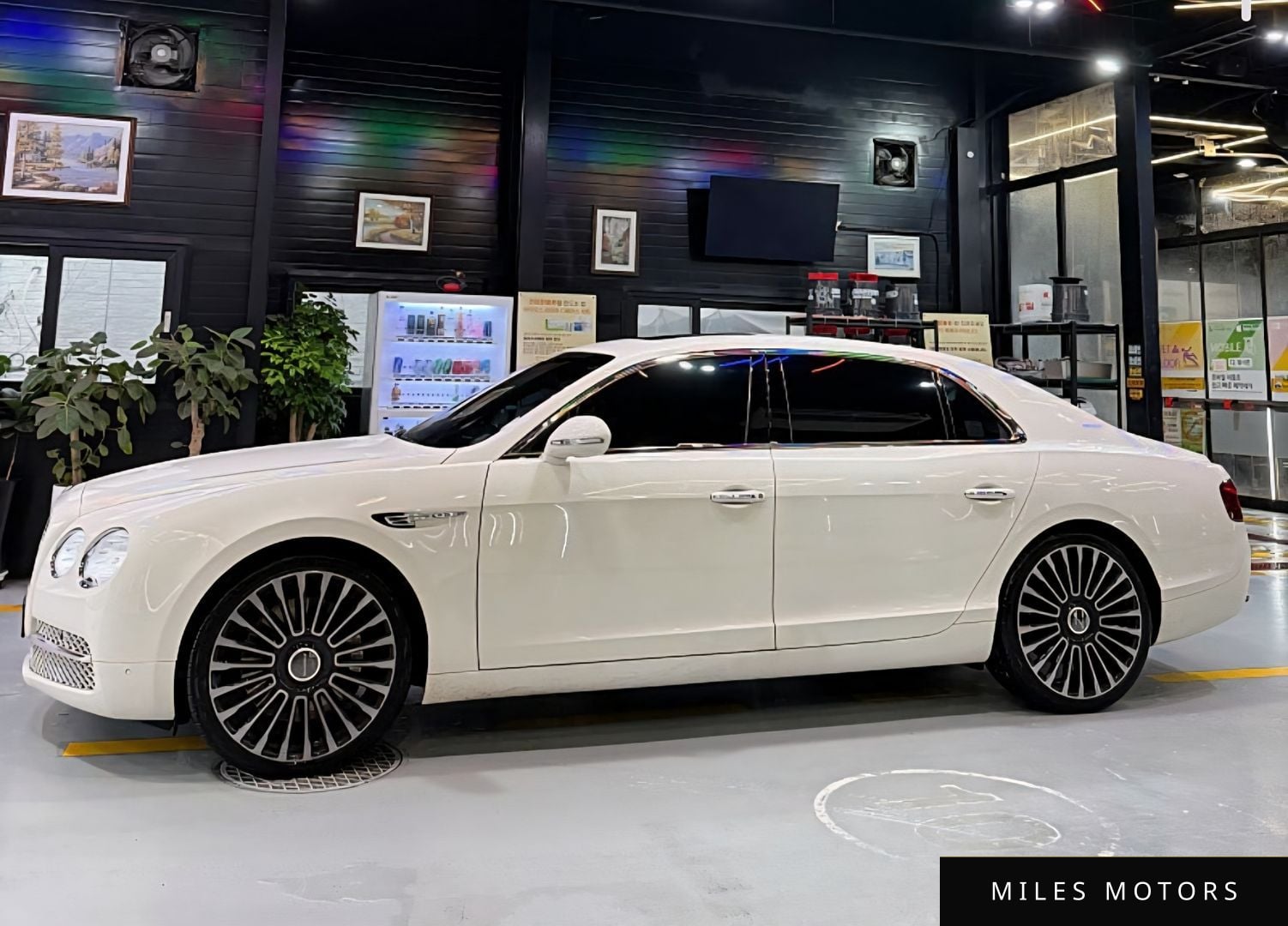 Bentley 플라잉스퍼 2016 — миниатюра 16