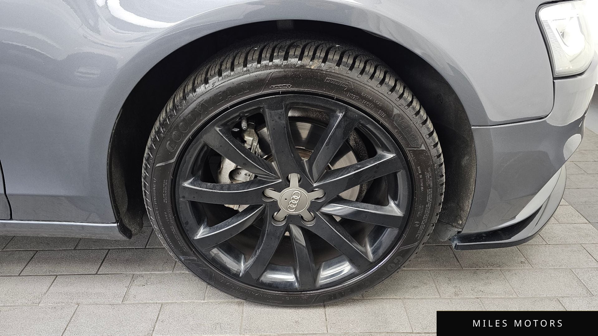 Audi A4 2015 — миниатюра 5