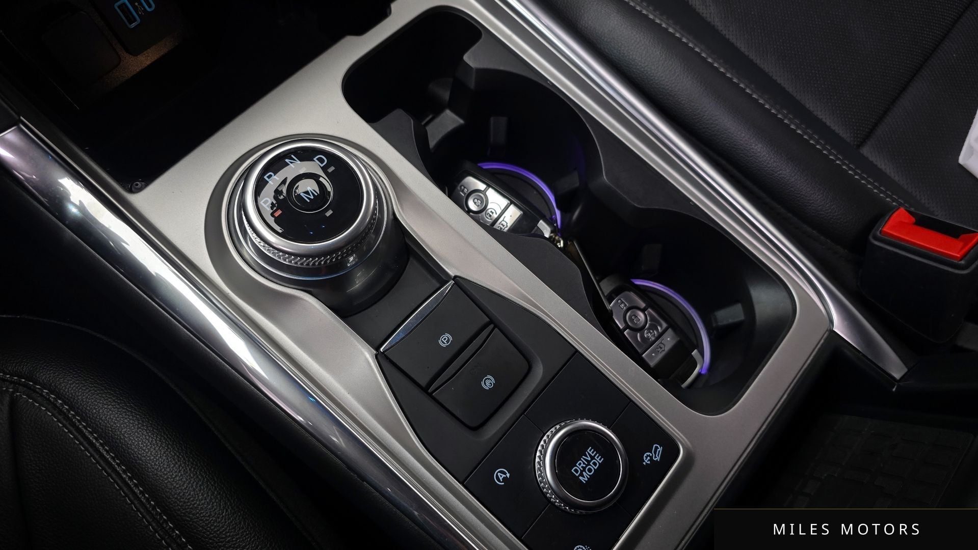Ford Explorer 2020 — миниатюра 9
