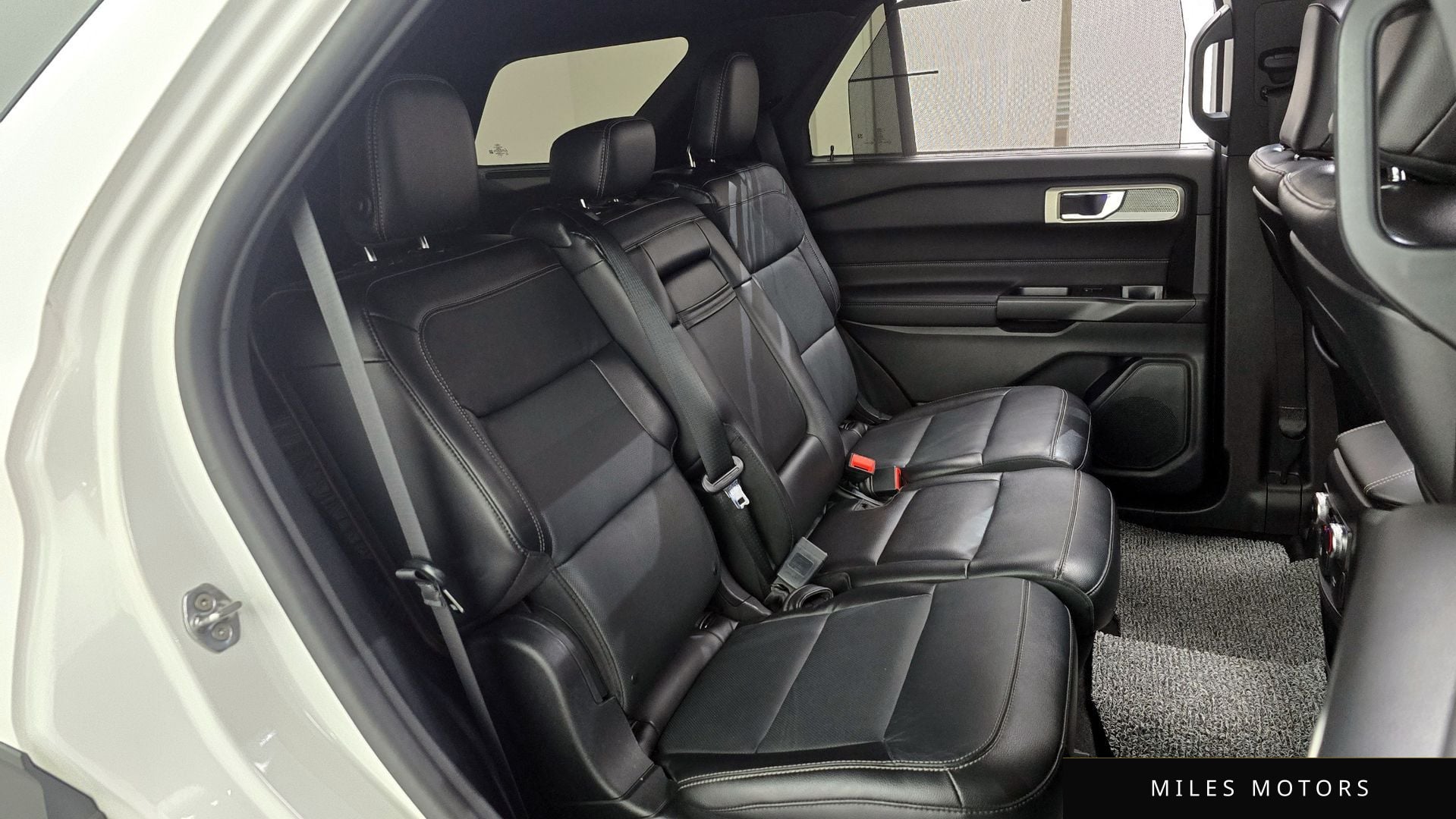 Ford Explorer 2020 — миниатюра 12