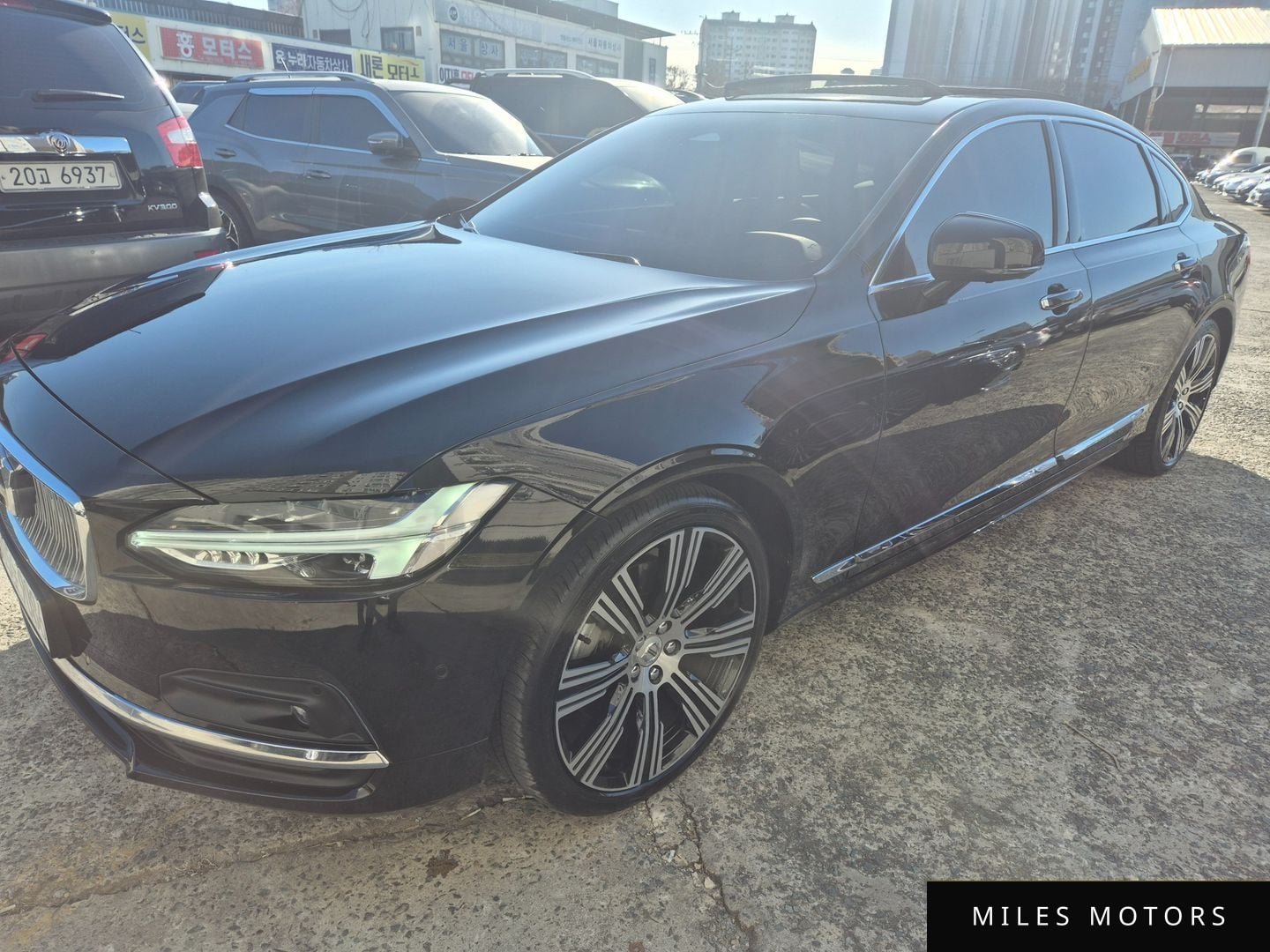 Volvo S90 2023 — миниатюра 3