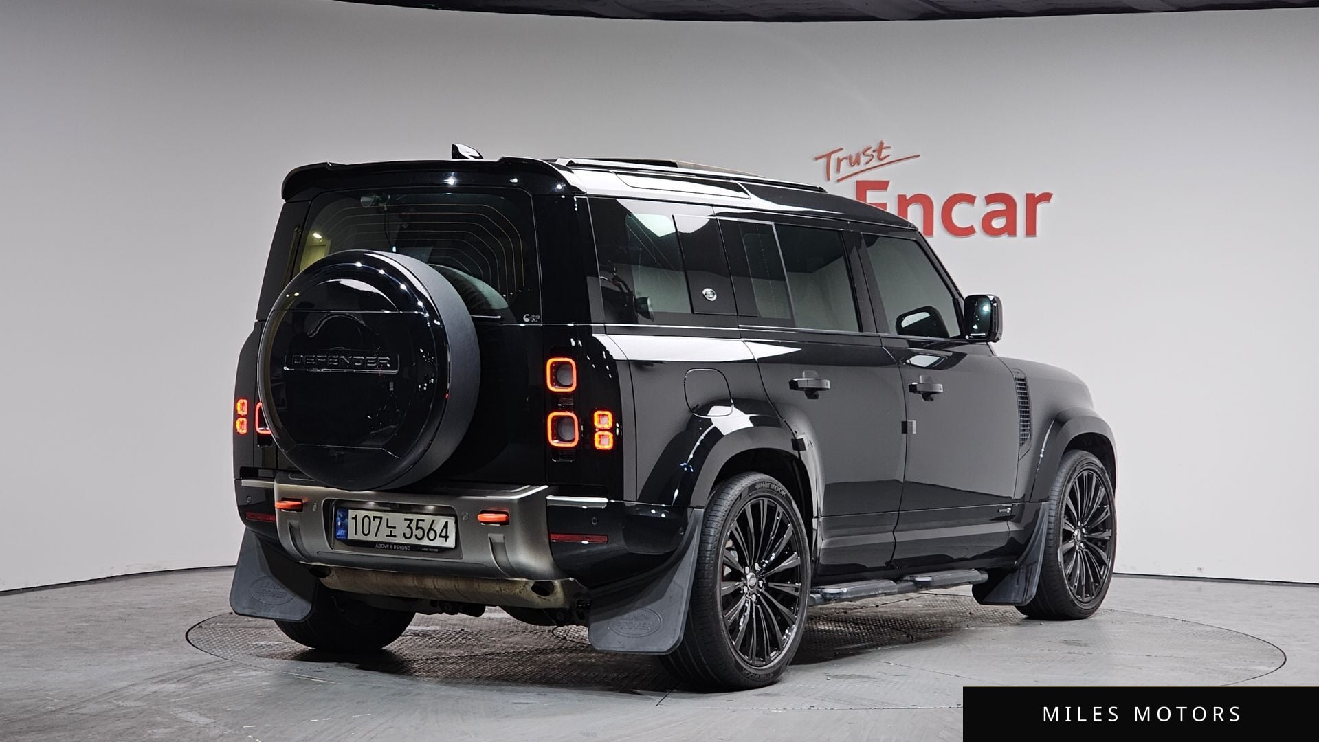 Land Rover Defender 2023 — миниатюра 2
