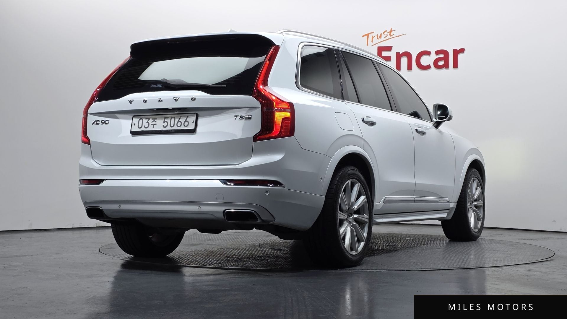 Volvo XC90 2018 — миниатюра 2