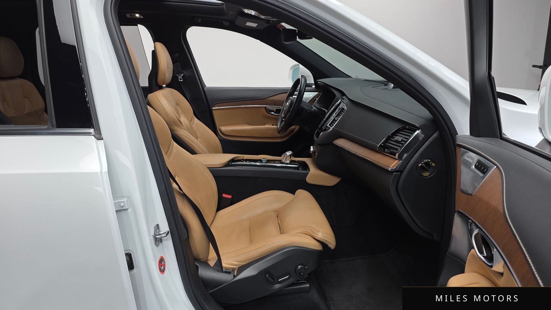 Volvo XC90 2018 — миниатюра 10