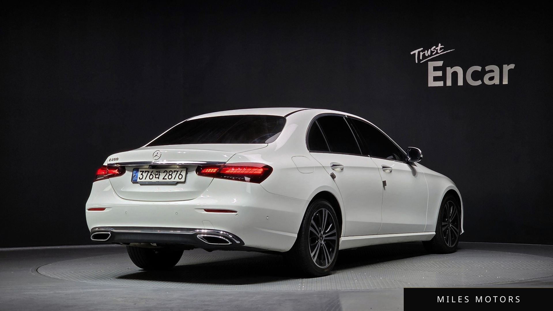 Mercedes-Benz E-Class W213 2021 — миниатюра 2