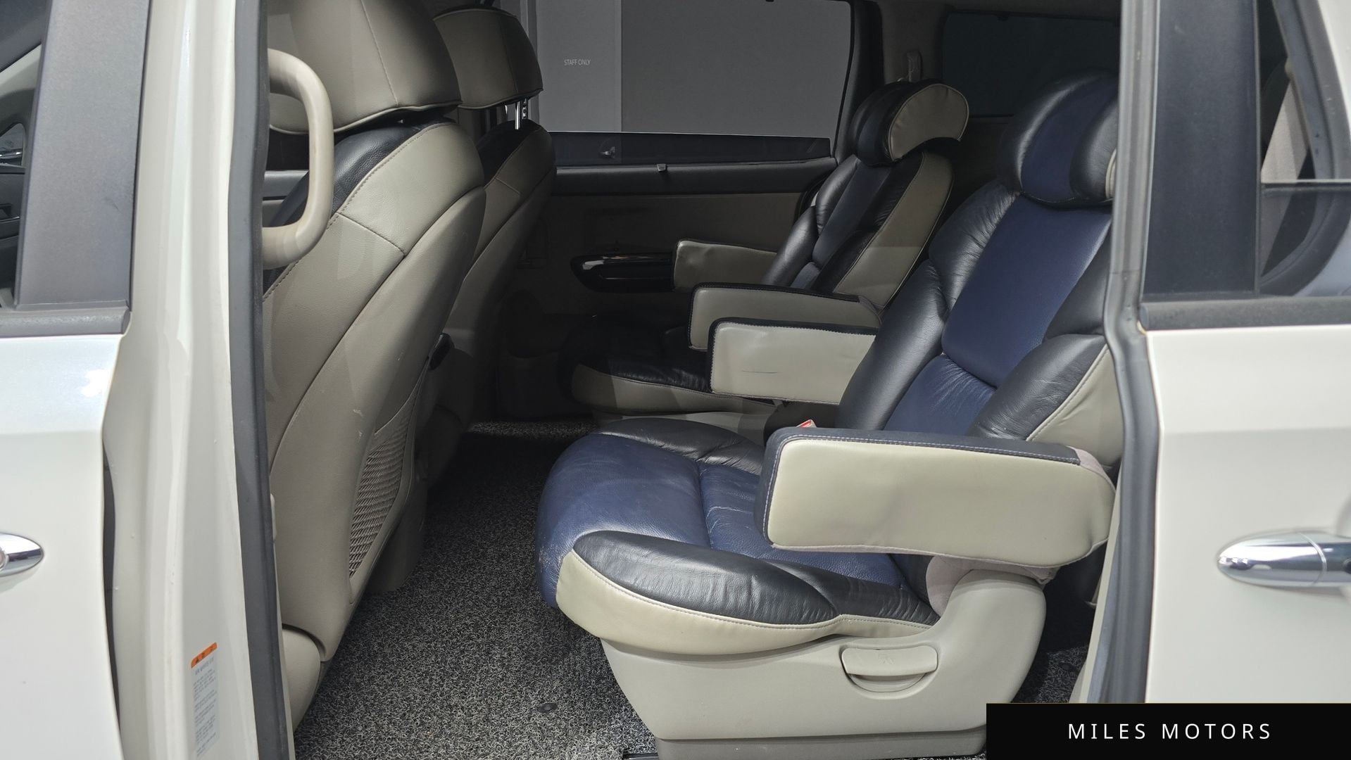 Kia Canival 2015 — миниатюра 12