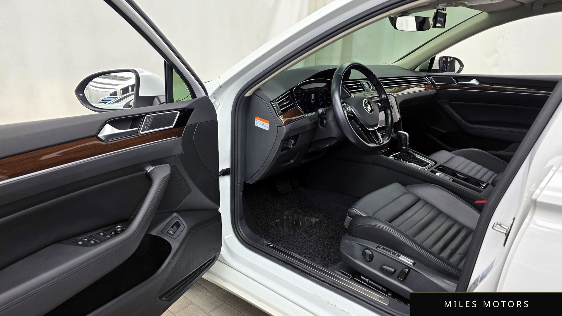 Volkswagen Passat 2018 — миниатюра 10
