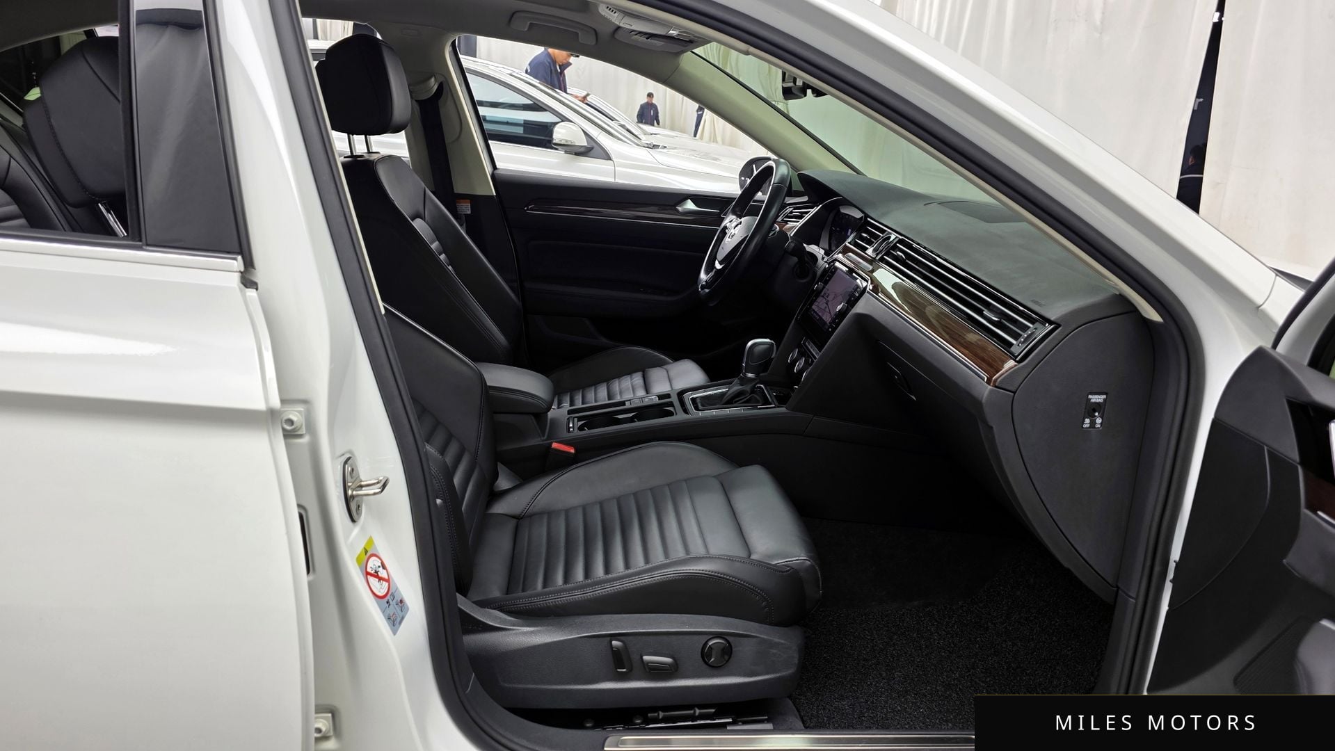 Volkswagen Passat 2018 — миниатюра 11