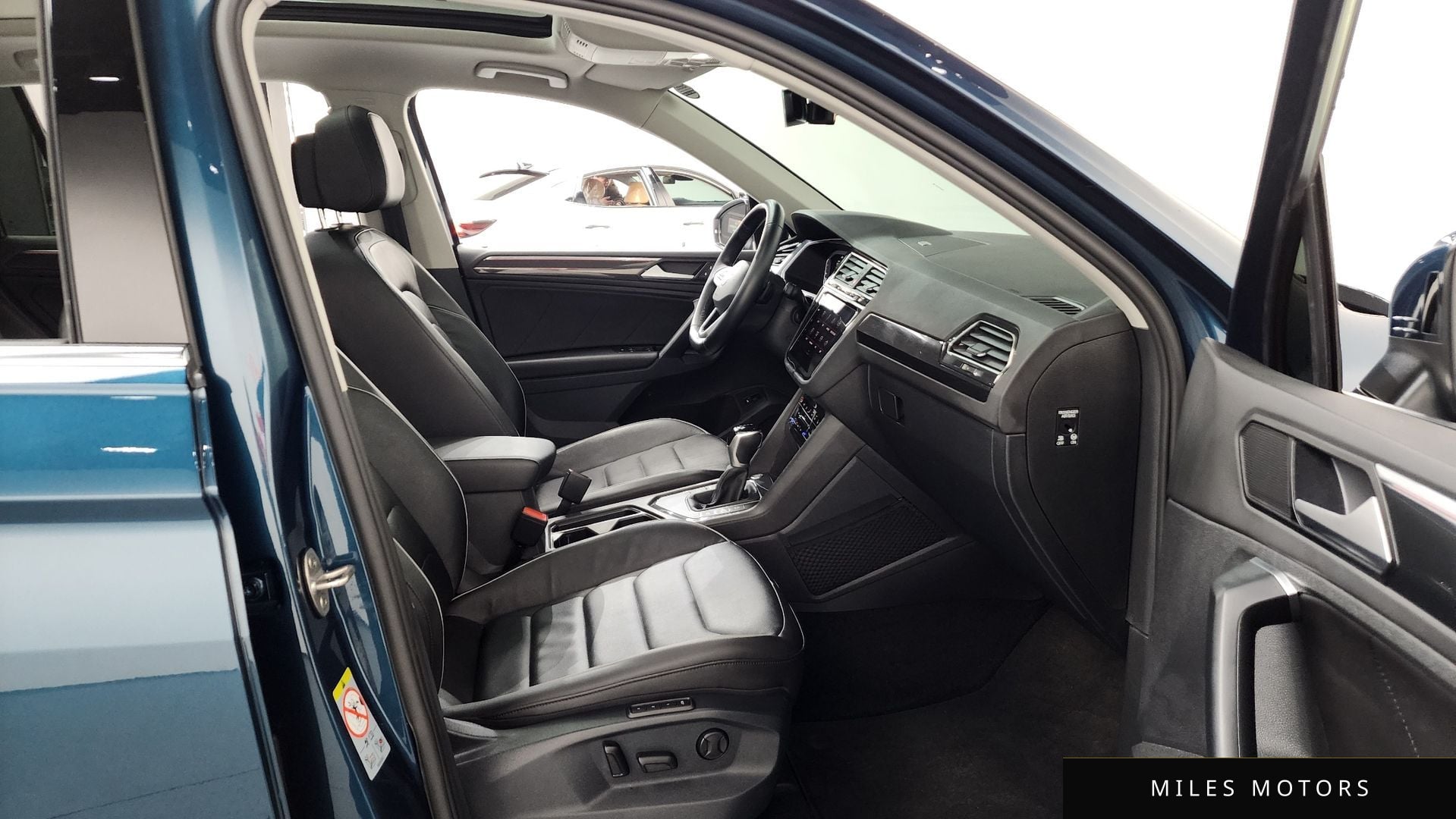 Volkswagen Tiguan 2021 — миниатюра 11