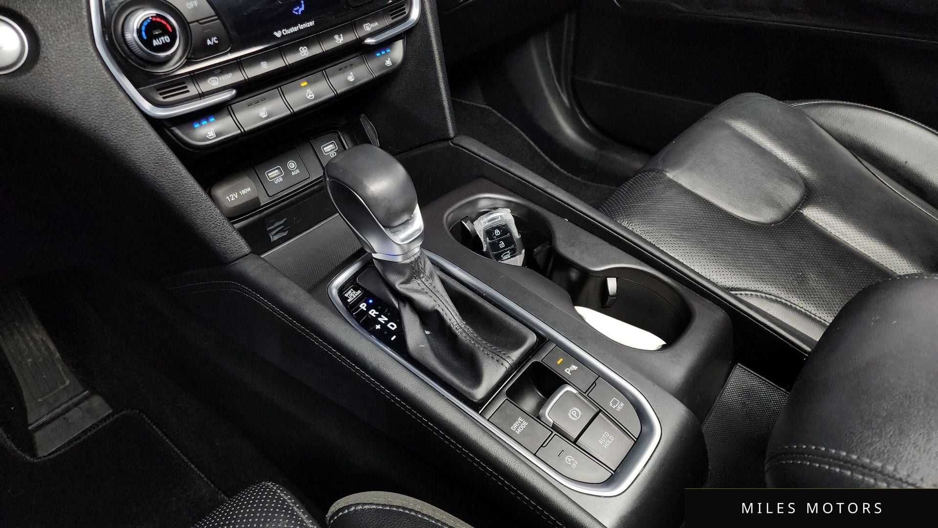 Hyundai Santafe 2019 — миниатюра 9
