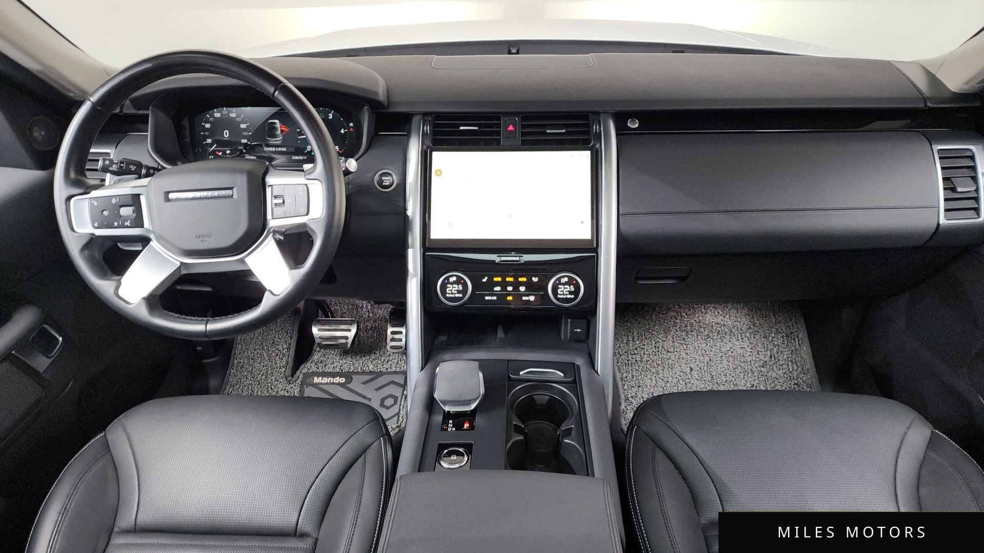 Land Rover Discovery 2023 — миниатюра 7