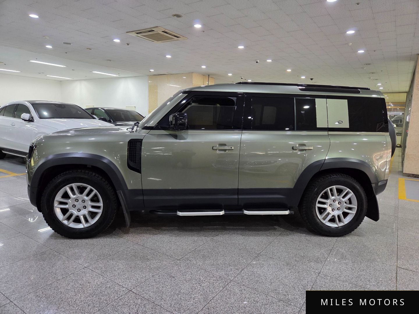 Land Rover Defender 2020 — миниатюра 3