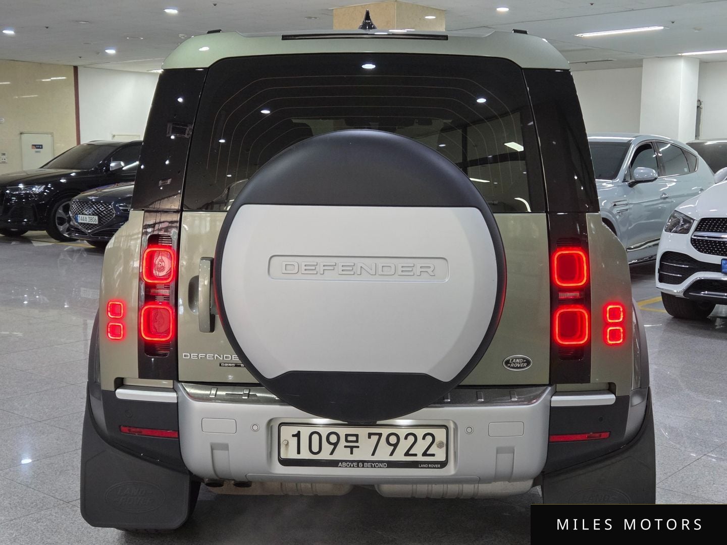 Land Rover Defender 2020 — миниатюра 4
