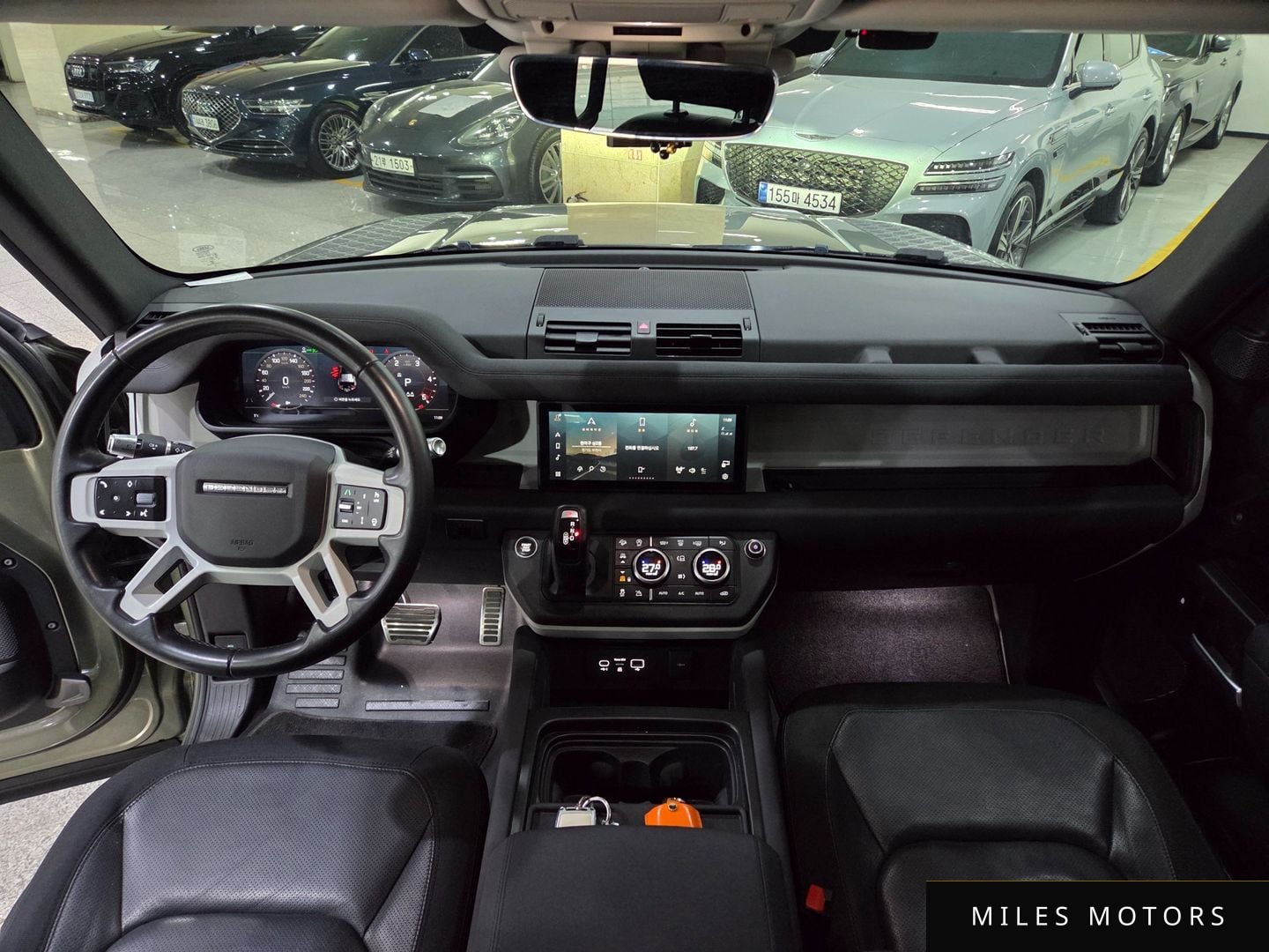 Land Rover Defender 2020 — миниатюра 8