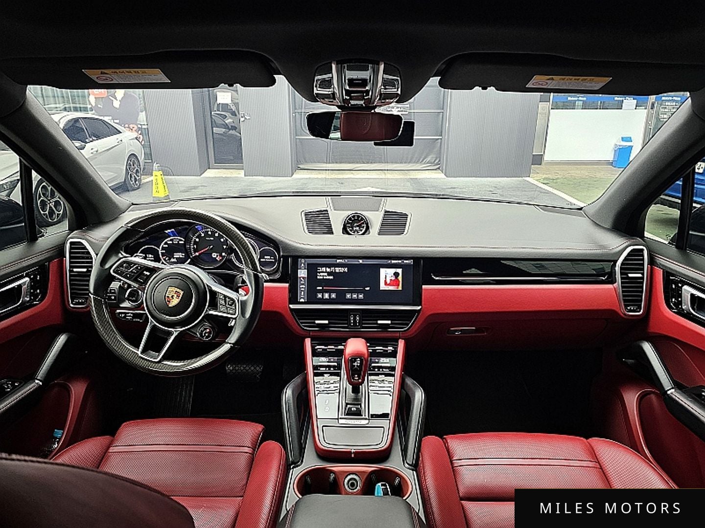 Porsche Cayenne 2019 — миниатюра 9