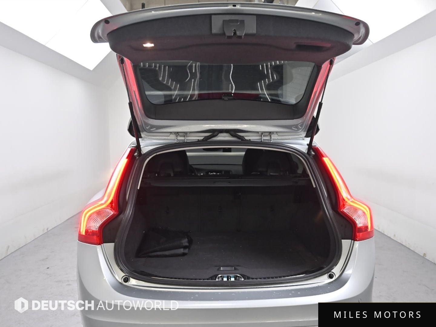 Volvo V60 2018 — миниатюра 20