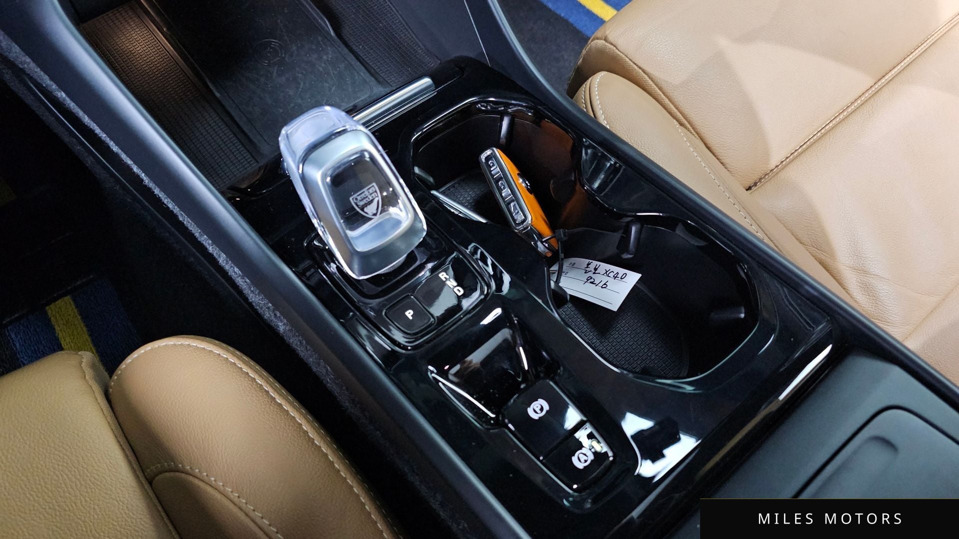 Volvo XC40 2022 — миниатюра 9