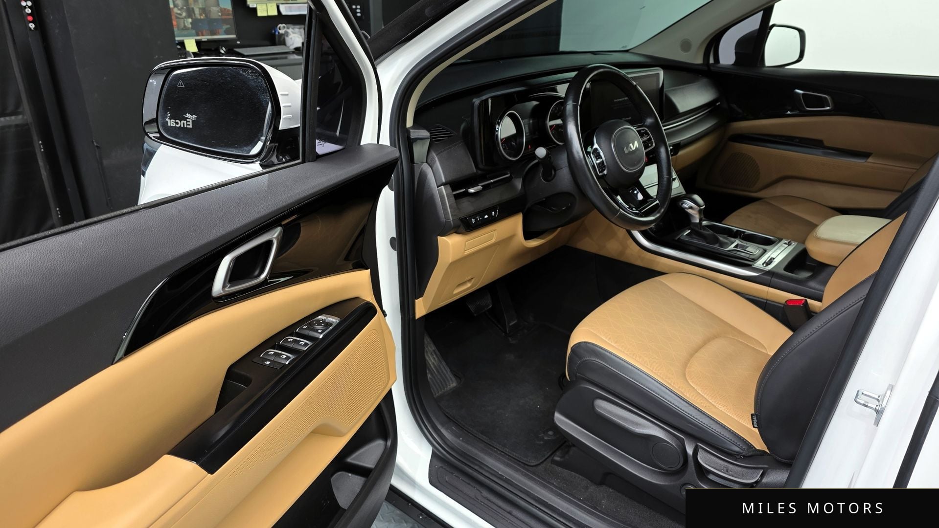 Kia Carnival 2021 — миниатюра 10