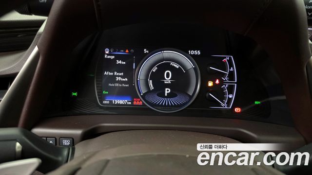 Лексус ES300h 2019 — миниатюра 8