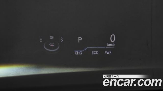 Лексус ES300h 2019 — миниатюра 17