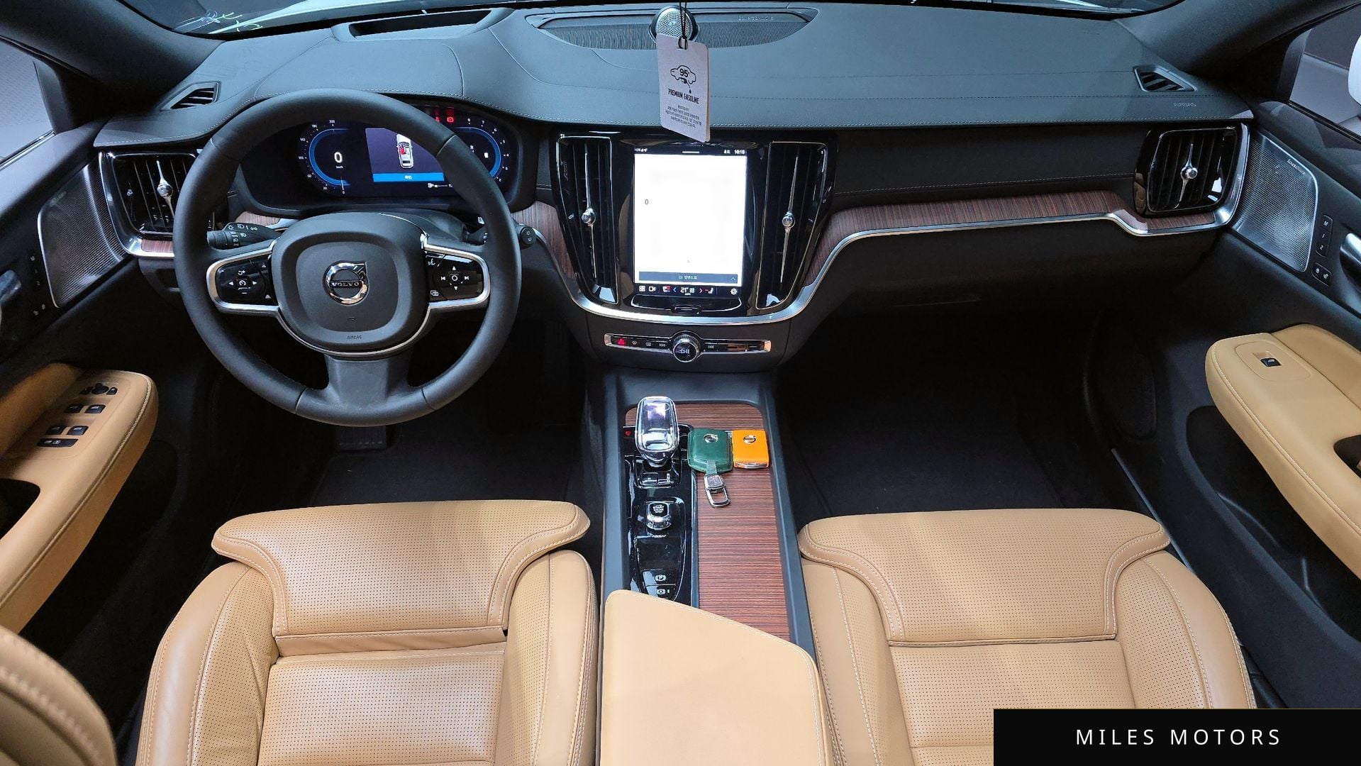 Volvo V60 2023 — миниатюра 7
