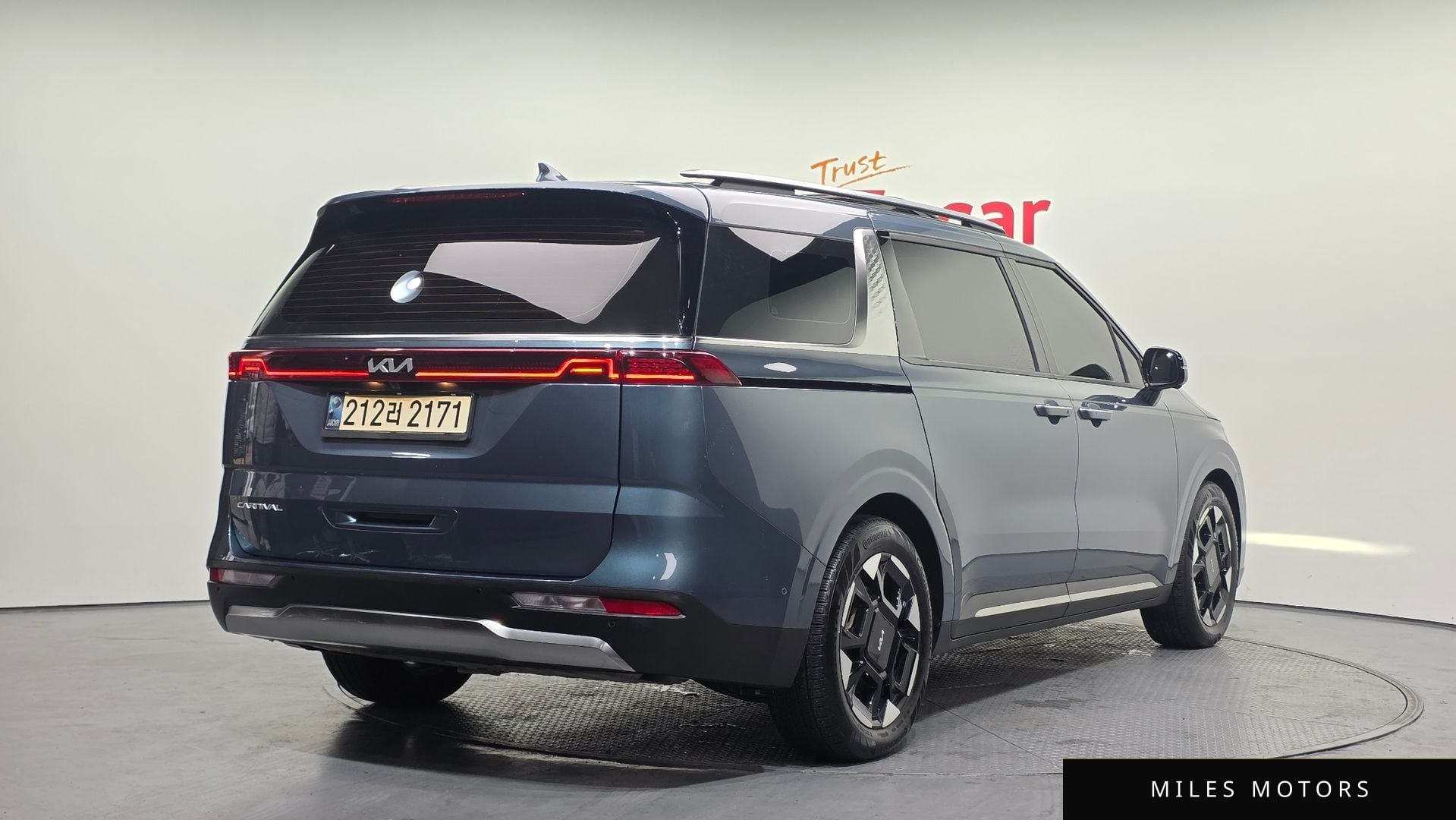 Kia Carnival 2022 — миниатюра 2