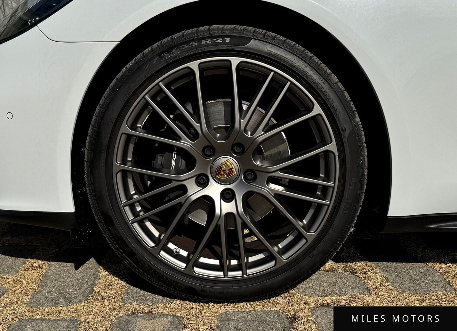 Porsche Panamera 2022 — миниатюра 8