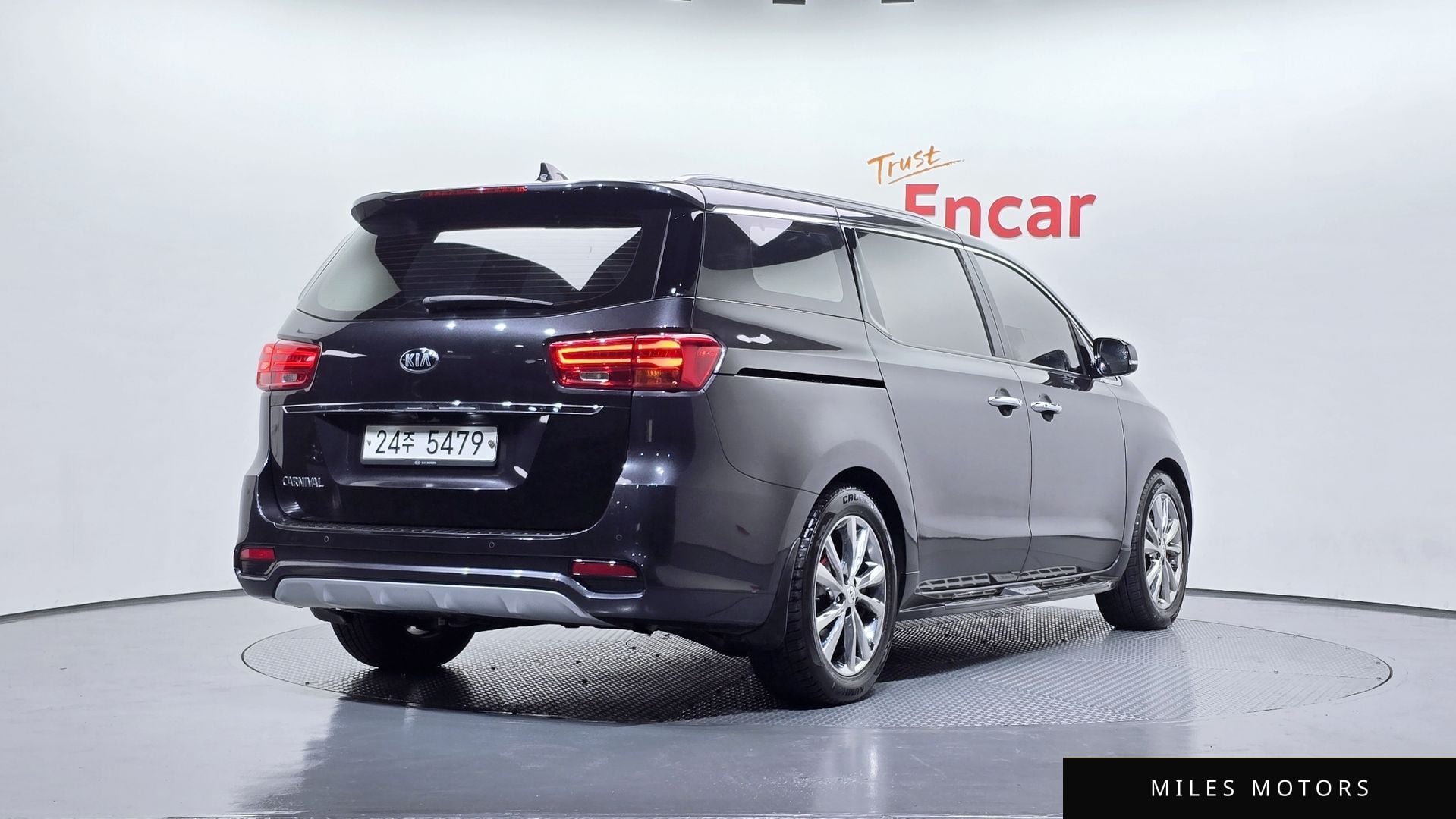 Kia Canival 2019 — миниатюра 2