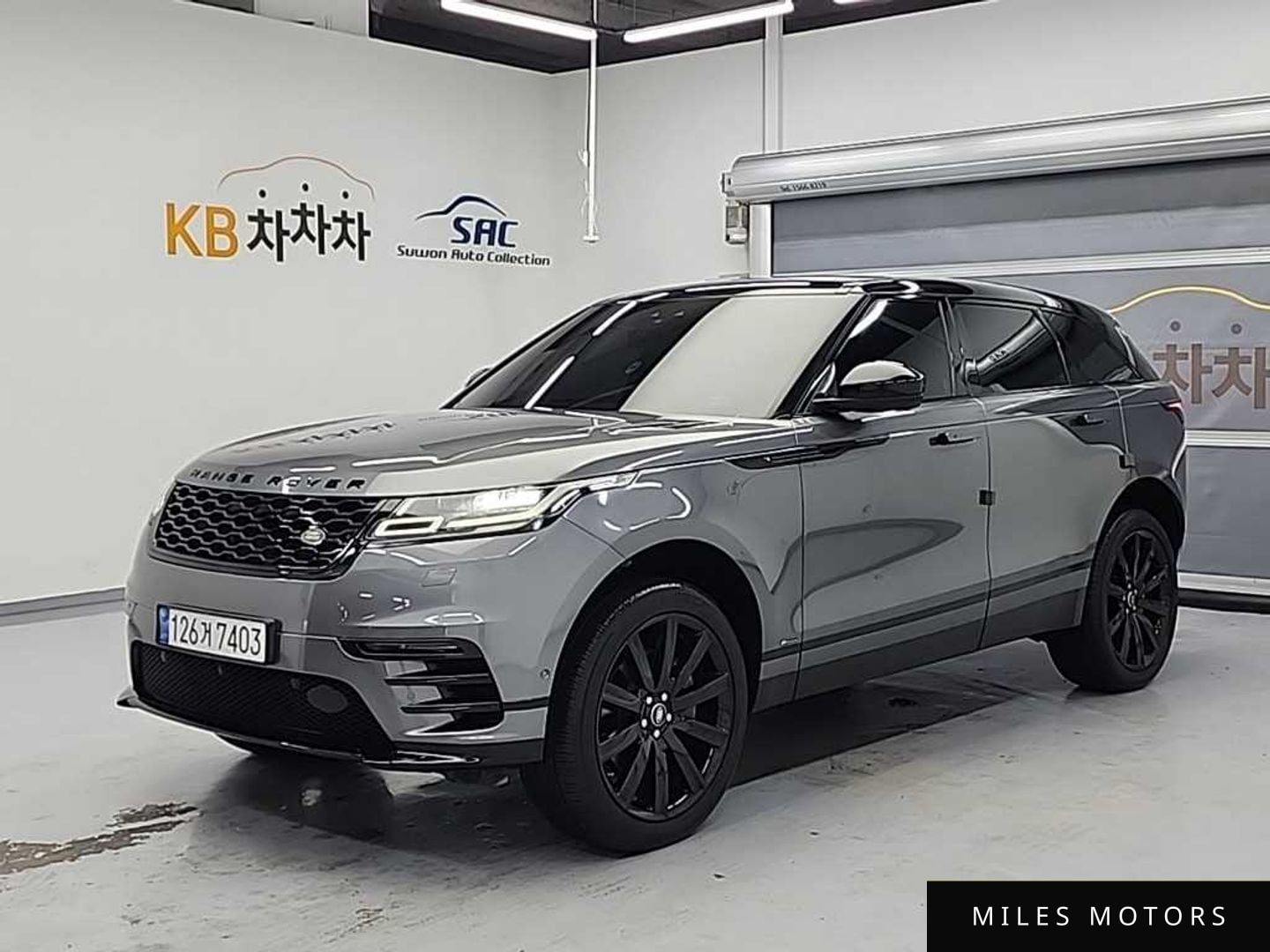 Land Rover Range Rover Velar 2018 — фото 1 из 12
