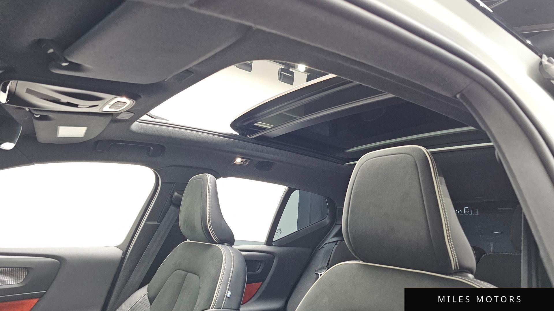 Volvo XC40 2020 — миниатюра 19