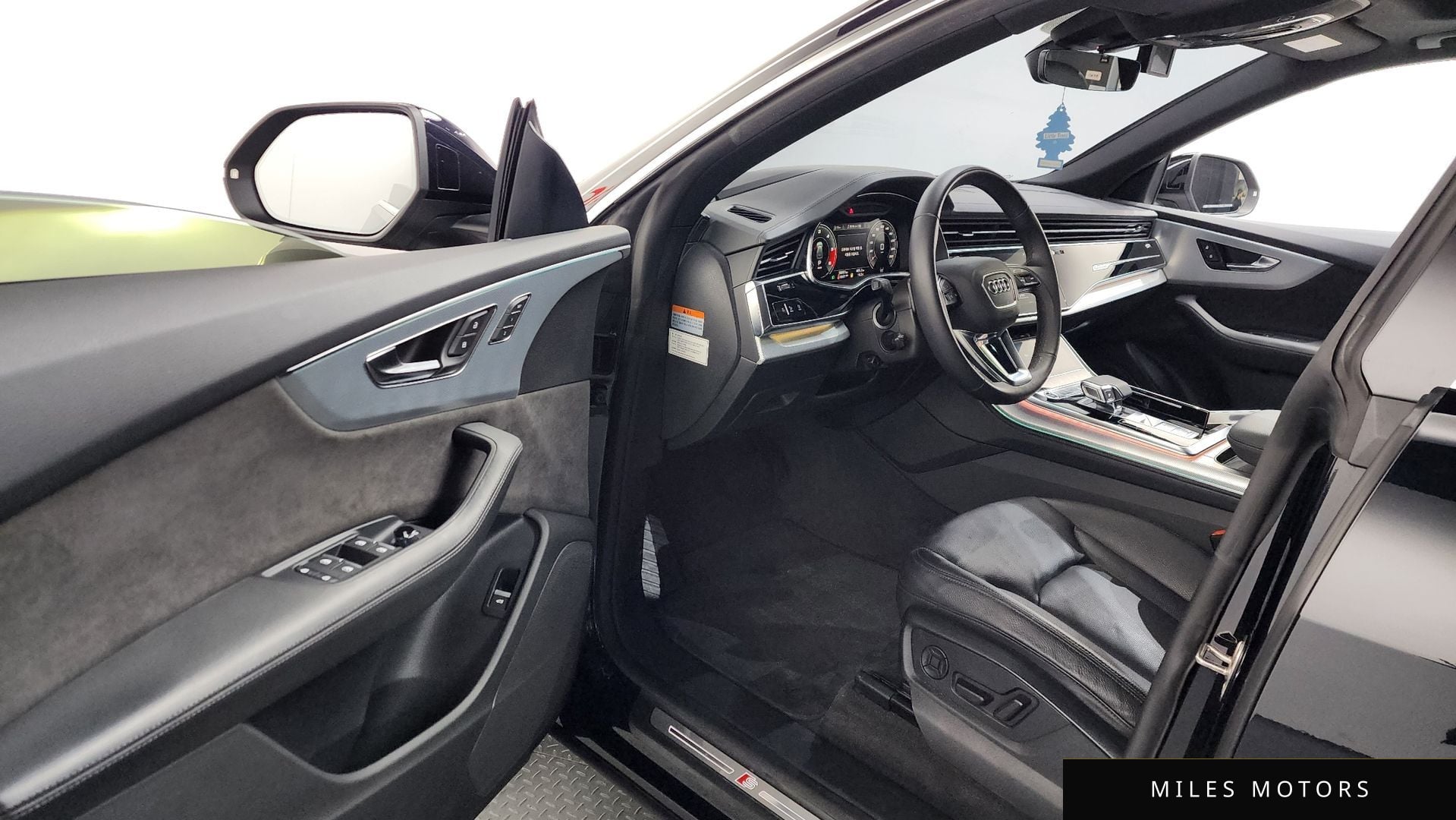 Audi Q8 (4M) 2021 — миниатюра 10